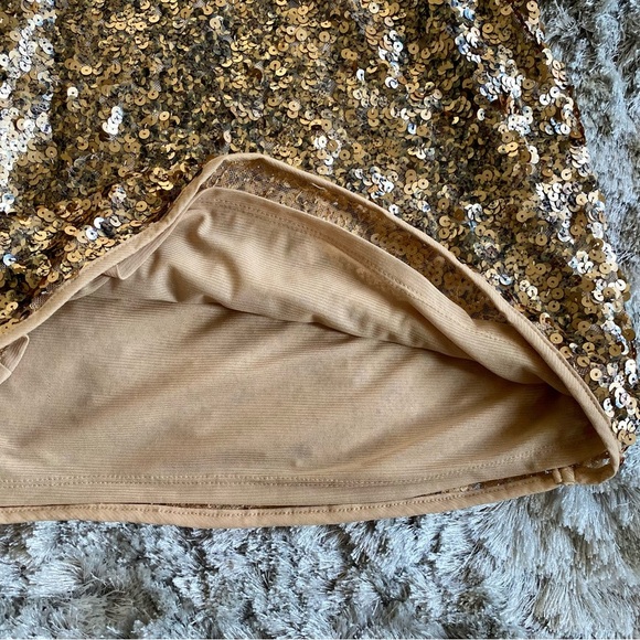INC Champagne Gold Sequin Top NWT Size Small - Picture 7 of 7